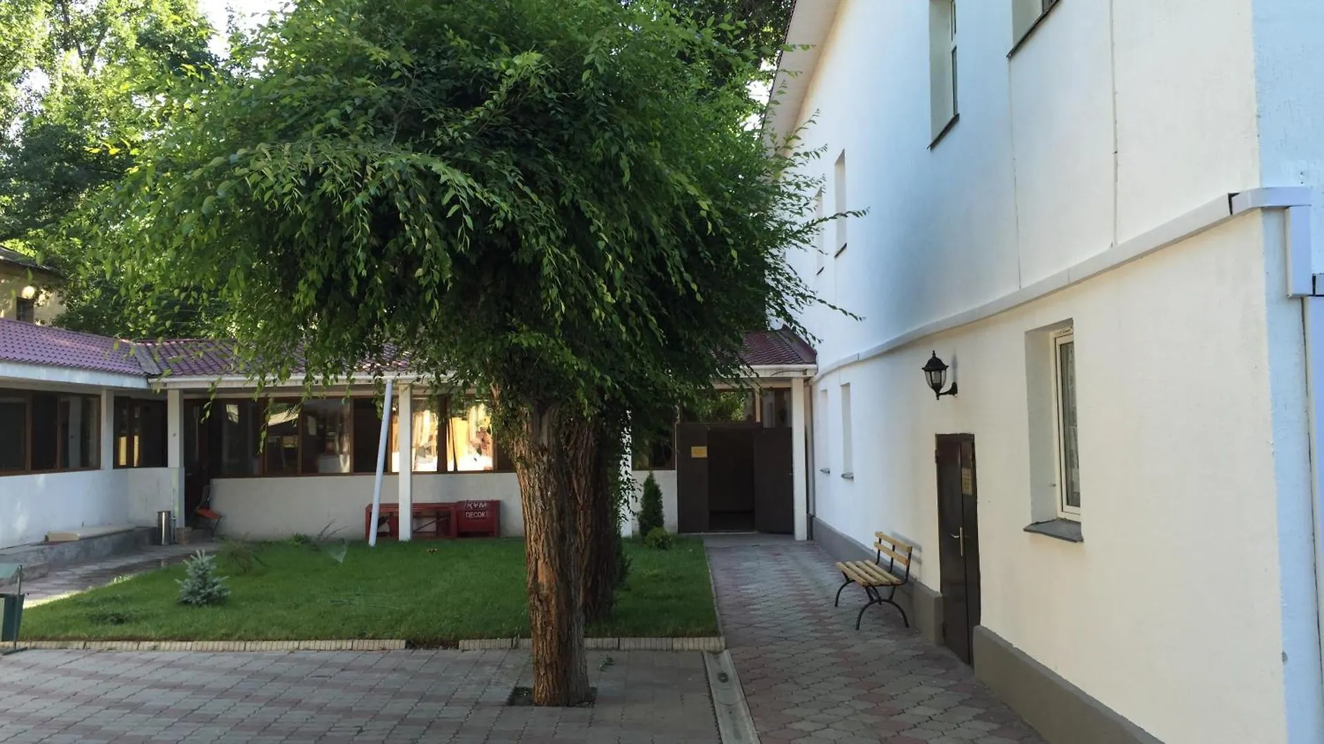 Fiveseasons Hostel Almaty
